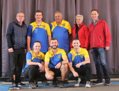 FT  0059 Team Liebenfels vor dem hfin